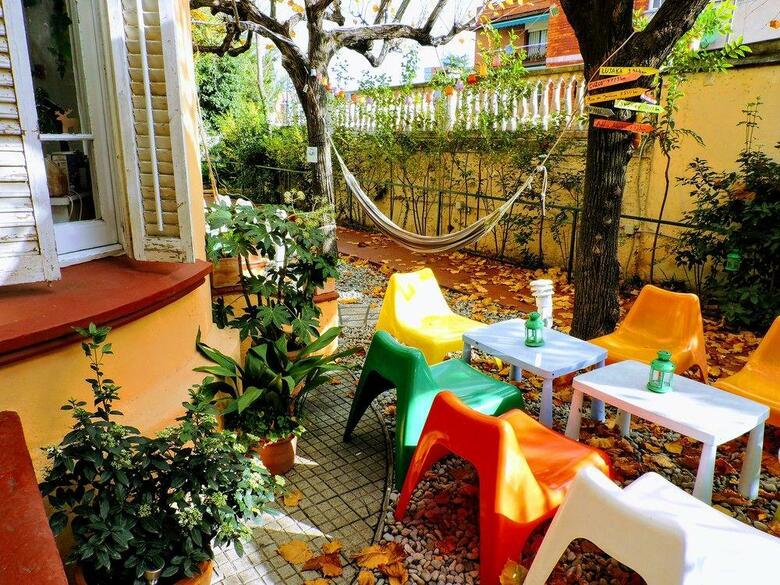 Hostal Feetup Garden House
