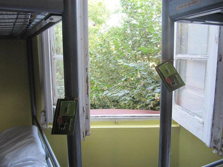 Hostal Feetup Garden House