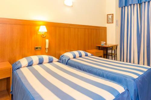 Hostal Pensi�n Coral