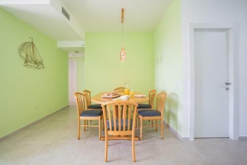 Achziv Beach Living Vacation Apartment