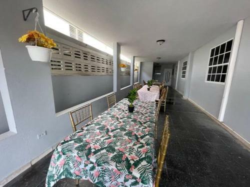 Large 8br Sleeps 38 People With Over 3000 Sq Ft