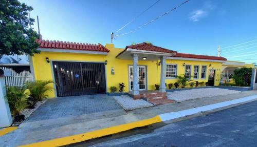 Large 8br Sleeps 38 People With Over 3000 Sq Ft