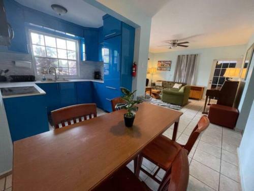 Large 8br Sleeps 38 People With Over 3000 Sq Ft