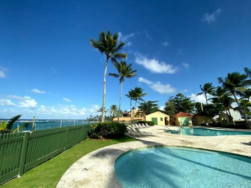 Villa Coral Reef- 4br With Community Pool Overlooking Ocean