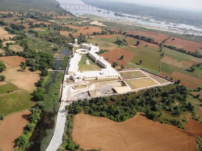 Hotel V Resorts Rajmahal