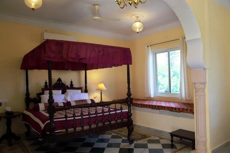 Hotel V Resorts Rajmahal