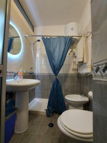 Sea & Sun Seaview Apartments { Fully Equipped }