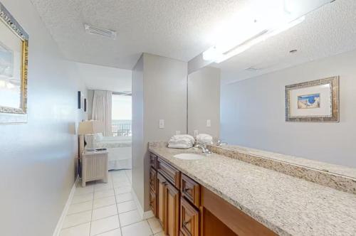 Phoenix East Unit 407