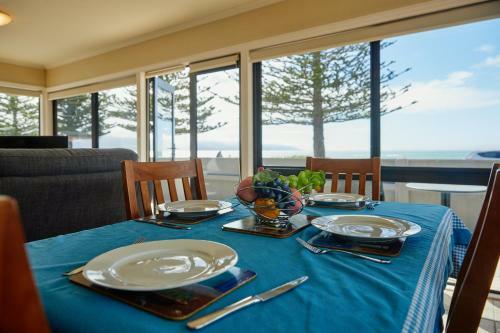 Paradise Inn - Kaikoura Holiday Home