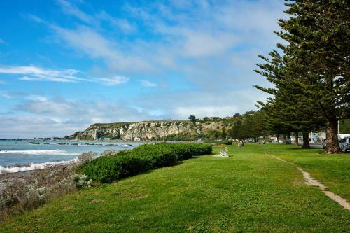 Paradise Inn - Kaikoura Holiday Home