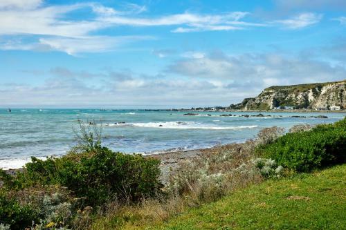 Paradise Inn - Kaikoura Holiday Home