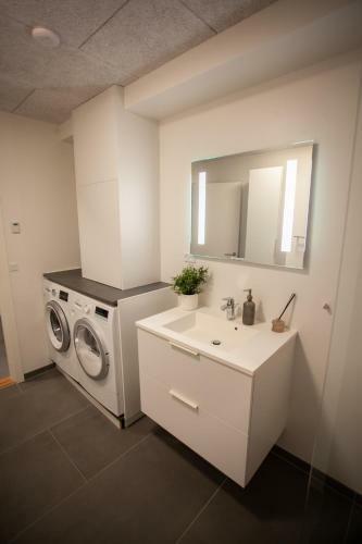 Apartamento New / 4 Br / Cozy / Walks / Hoyv�k