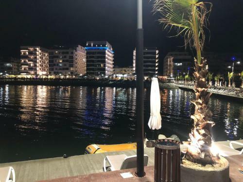 Qerret Seaside 1 Bedroom Apartment