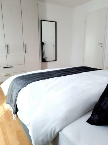 Apartamento 2bd Designer Apt. 134m2 In Strassen