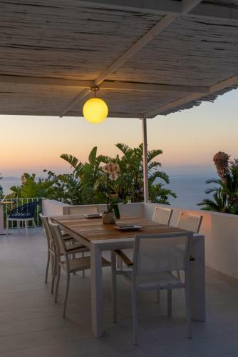 Hostal Capri Blue Luxury Villa Le Tre Monelle