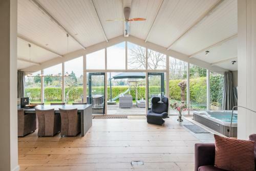 Spa House