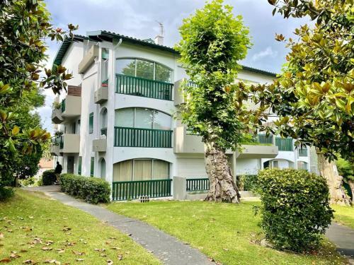 Apartamento Studio Entre La Place Des 5 Cantons Et La Plage