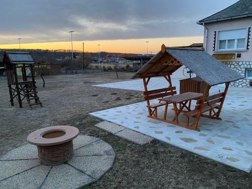 Apartamento Lili Vend�gh�z