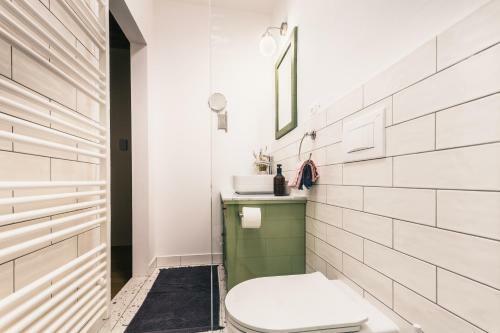 Belakapa Authentic House / Garden And Free Parking