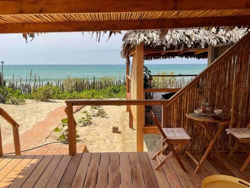 Villa 4 Rooms Beachfront Opalo Caser�o De Mar