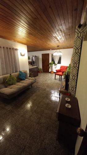 Apartamento Junto Al Bosque / Woodside Home