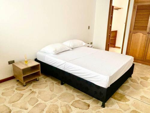 Apartamento Con Estacionamiento Privado