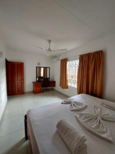 Beau Vallon Villa Self Catering With Pool