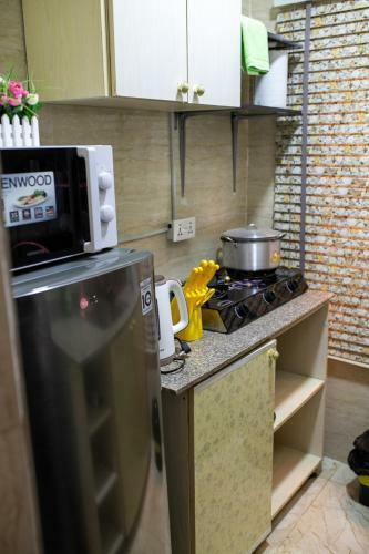 Apartamento Metrohills Business Suites