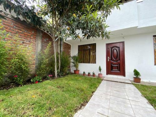 Hermosa Casa Amplia Con Sauna, �reas Verdes.
