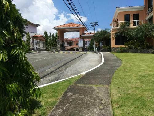 Comfortable Room In Panama City With Shared Bathroom