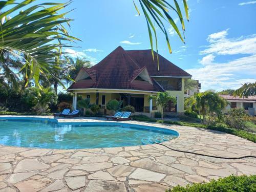 Villa Maranda Residences - Cool Breeze.