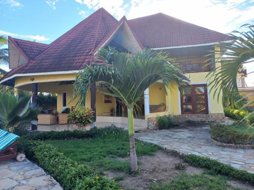 Villa Maranda Residences - Cool Breeze.