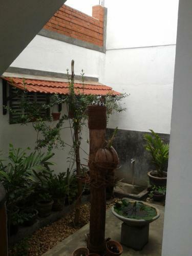 Hostal Jlh Beach Hotel Hikkaduwa