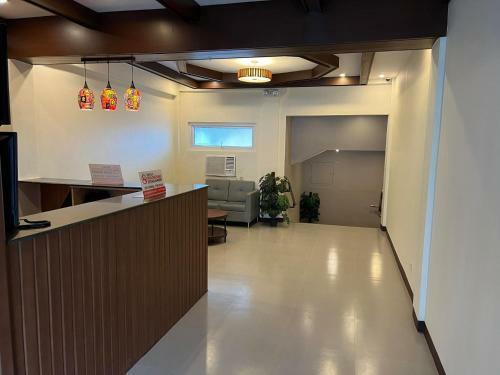 Hotel Traveler's Inn Bajada