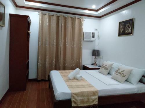 Foxtail Guesthouse Siargao