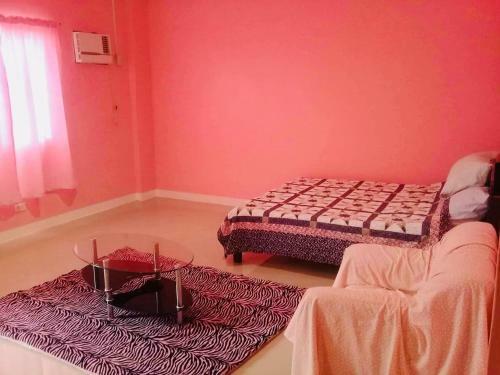 Hostal Rozay Travellers Inn