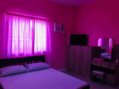 Hostal Rozay Travellers Inn