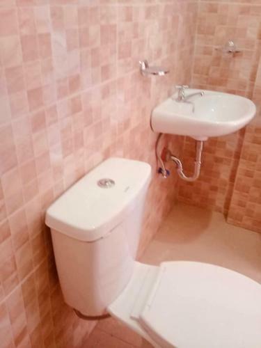 Hostal Rozay Travellers Inn