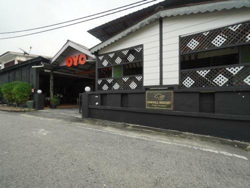 Hotel Oyo 89646 Panvill Resort