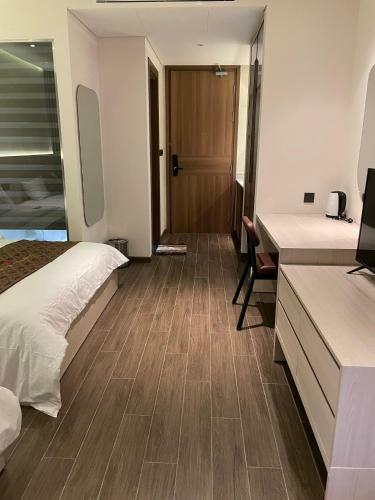 Apartamento C?n H? D?ch V? Cao C?p View Bi?n Apec