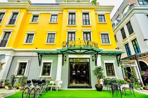 Holiday Hotel Halong Bay