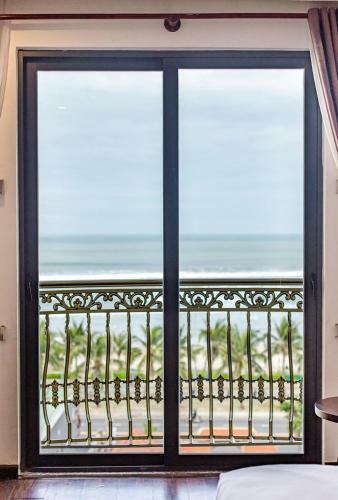 Emily Hotel And Apartment Da Nang