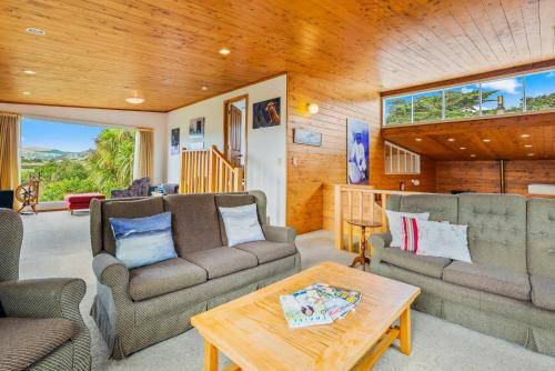 Te Horo Beach Retreat - Te Horo Beach Holiday Home