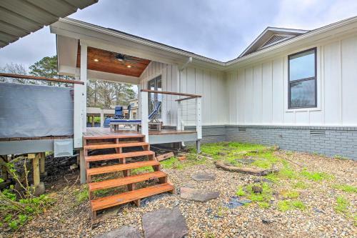 Serene Waterfront House Boat Dock And Kayaks!