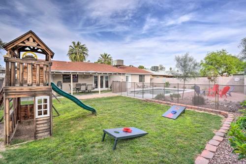 Phoenix Family Home With Pool And Playground!