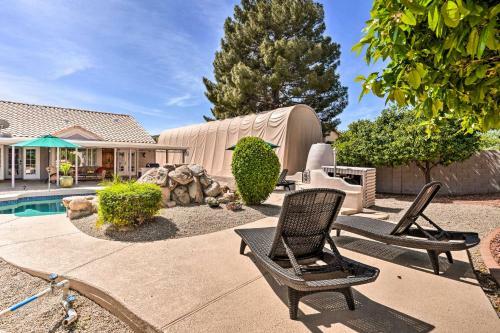 Peaceful Glendale Home With Yard, Patio And Pool!