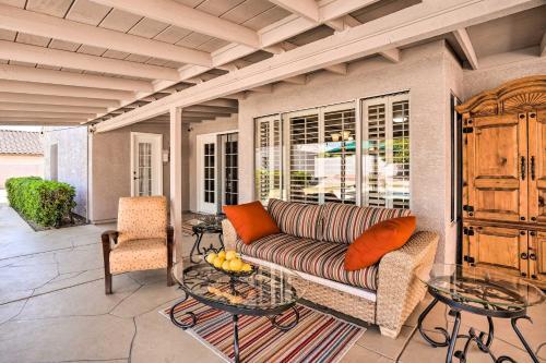 Peaceful Glendale Home With Yard, Patio And Pool!