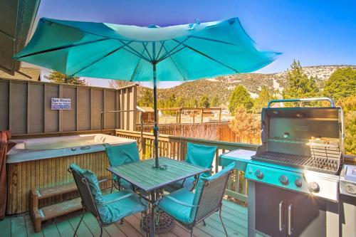 Inviting Big Bear Retreat With Hot Tub And Fire Pit!
