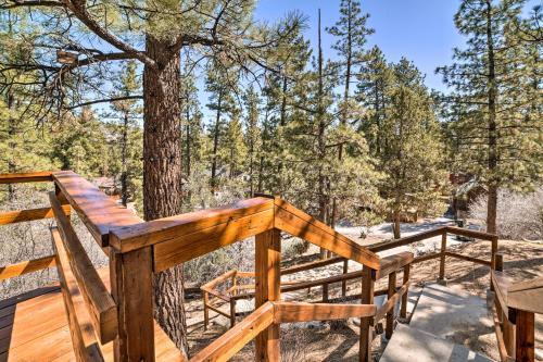 Welcoming Big Bear Home With Deck And Tree Views