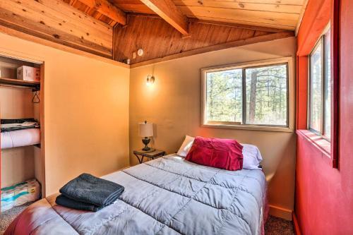 Welcoming Big Bear Home With Deck And Tree Views